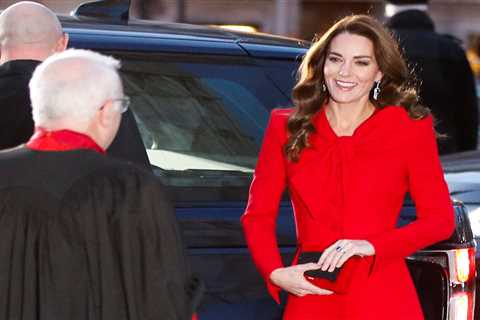 Kate Middleton wows as she arrives with Wills to host special Christmas carol concert for unsung..