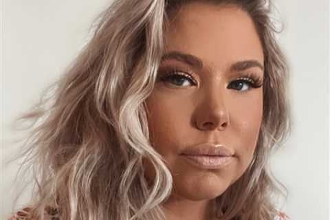 Teen Mom Kailyn Lowry accused of ‘blackfishing’ as her skin looks ‘much darker’ in sexy new selfie