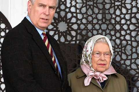 The Queen to be joined by 20 family members for Christmas – including Prince Andrew and Edward