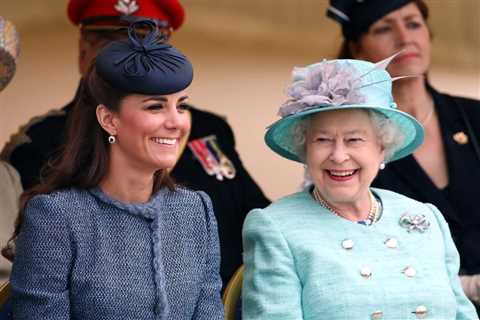 The Queen wishes Kate Middleton happy birthday in sweet Instagram post as she turns 40 – and she..