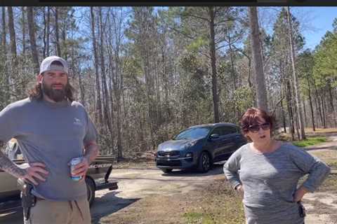 Teen Mom Jenelle Evans’ husband David Eason slammed by fans for ‘carrying a gun on his property..