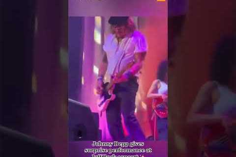 Johnny Depp ROCKS OUT at Jeff Beck Concert #shorts