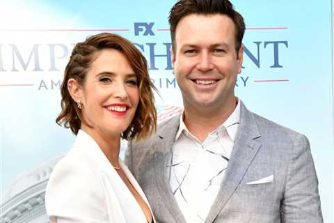 The Truth About How Cobie Smulders Met Her Husband Taran Killam