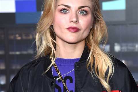 Frances Bean Cobain Reveals Why She 'Wasn't Sure' She'd Make It to 30