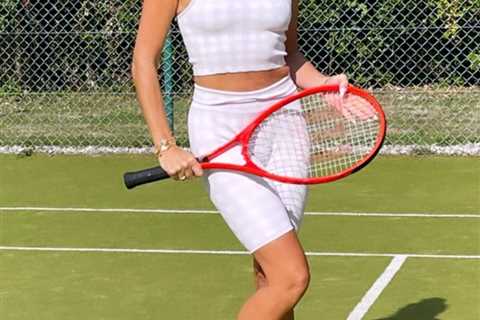 Amanda Holden looks incredible in skintight Sweaty Betting outfit as she plays tennis on holiday