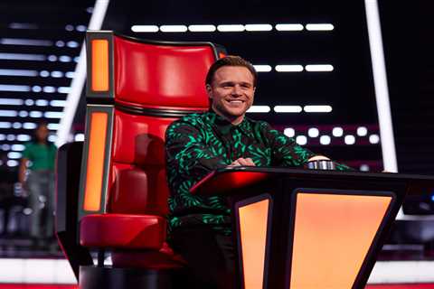 The Voice’s Tom Jones snaps at Olly Murs in VERY awkward clash over amazing singer