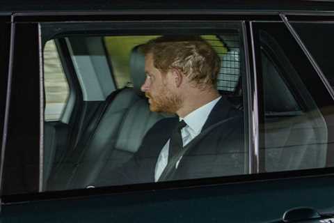 Prince Harry seen leaving Balmoral after tragically arriving too late to say goodbye before Queen’s ..