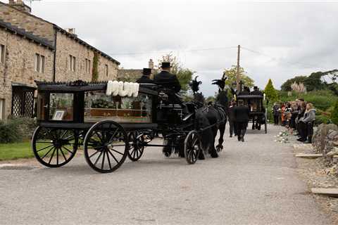 Emmerdale spoiler: Double Dingle funeral brings whole of village to a standstill