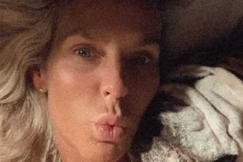 Ulrika Jonsson stuns fans as she shares intimate bed selfie