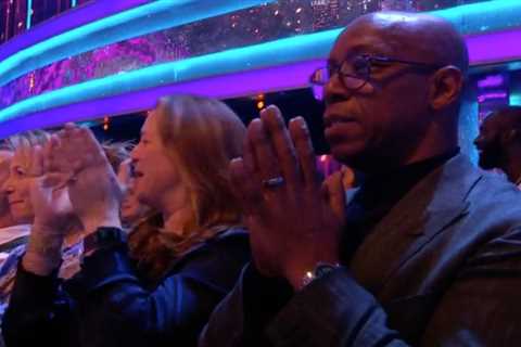 Strictly fans spot hilarious moment Tony Adams’ ex-Arsenal teammate Ian Wright reacts to his..