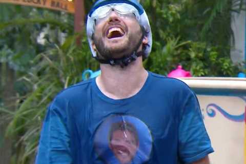 I’m A Celebrity fans in hysterics at Mike’s VERY crude comment about Seann during challenge