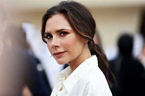 Victoria Beckham Shares Sweet Christmas Photo of Herself Dressed as a Snowman