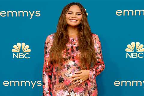 Chrissy Teigen Jokes About Posing for ‘Storks Illustrated’ in Bikini Photo Baring Her Baby Bump