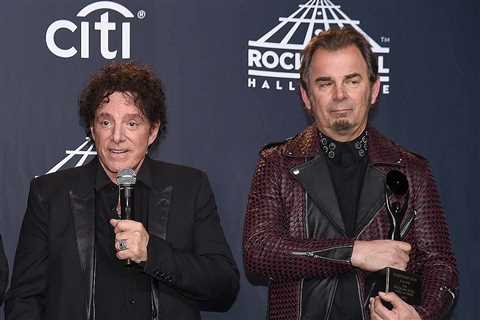 Jonathan Cain Accuses Neal Schon of Destroying the Journey Brand