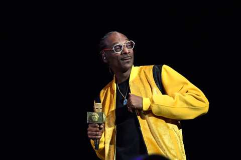 Snoop Dogg Recalls How Dionne Warwick Confronted Him About Misogynistic Lyrics