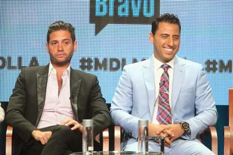 The Net Worth Of Every ‘Million Dollar Listing Los Angeles’ Cast Member In 2023