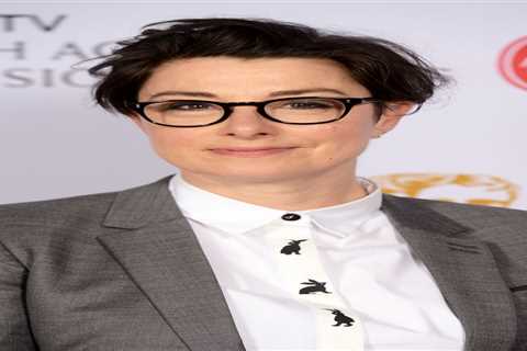 Ex-Bake Off host Sue Perkins reveals shock diagnosis