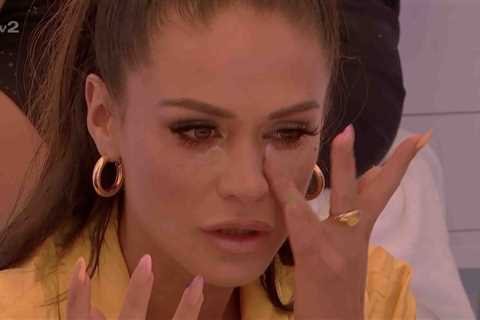 Love Island fans ‘figure out’ Zara and Olivia’s fierce rivalry stems from shock event outside the..