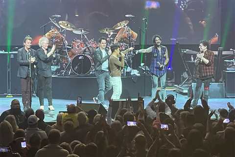 Journey Ignores Drama at 2023 Tour Opener