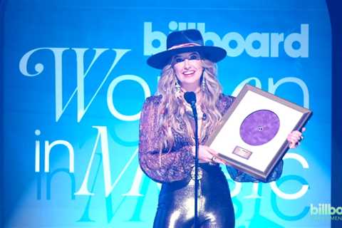 Lainey Wilson Accepts The Rulebreaker Award | Billboard Women in Music 2023