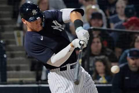 Yankees’ Aaron Judge doubles twice in spring game