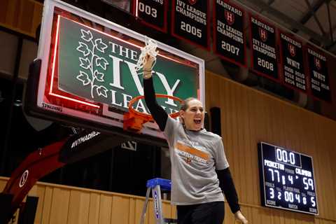 Brown basketball players sue Ivy Leagues for not offering athletic scholarships