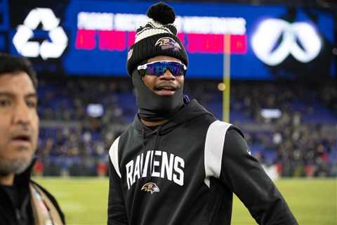 Lamar Jackson breaks silence on Twitter amid Ravens franchise tag drama