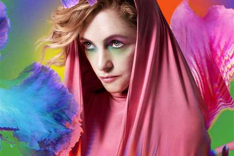 Alison Goldfrapp – “So Hard So Hot”