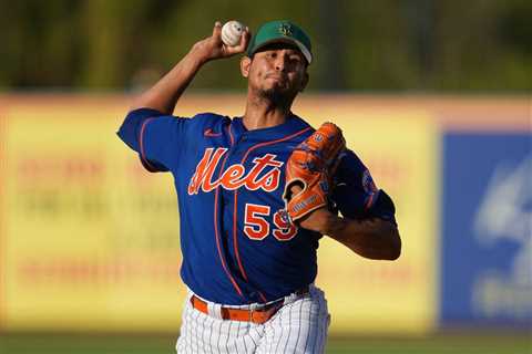 Pitch clock crumbles ‘Cookie’ as Mets’ Carlos Carrasco called for two delays