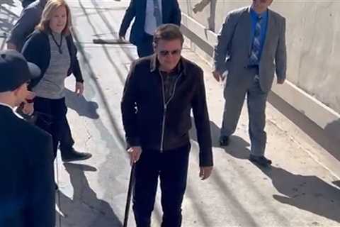 Jeremy Renner Strolls into 'Kimmel' Using a Cane After Snowplow Accident