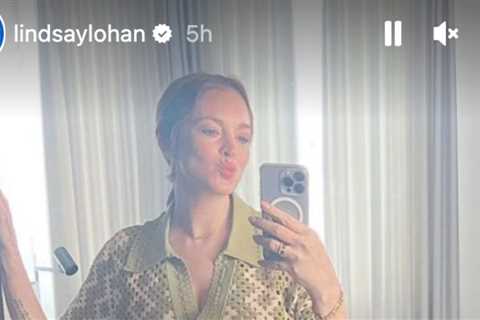 Lindsay Lohan Shared Her First Baby Bump Pic, And She's Absolutely Glowing