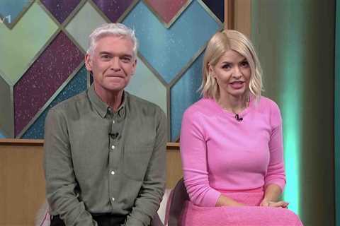 ITV bosses ‘sick of clearing up Phillip Schofield’s mess’ as it’s revealed he and Holly Willoughby..