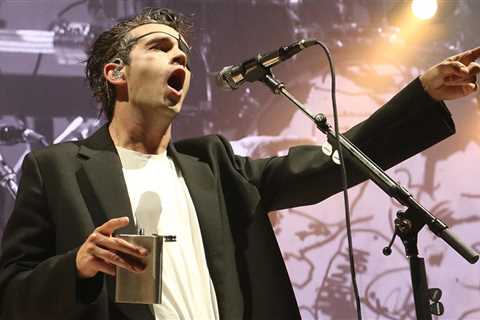 Matty Healy Drinks From Flask Onstage After Taylor Swift Breakup