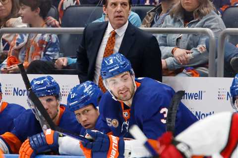 ‘I believe in this team’: Islanders’ Lou Lamoriello, Lane Lambert returning