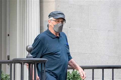 Robert De Niro Seen for First Time Since Grandson's Possible Overdose Death