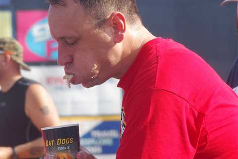 Nathan’s Hot Dog Eating Contest odds, picks: How to bet Joey Chestnut