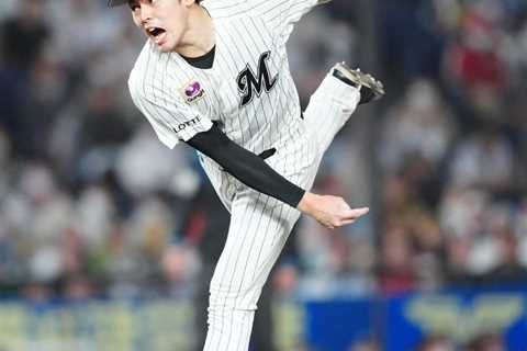 Roki Sasaki, the next Japanese baseball sensation, throws 103 mph