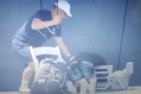 Chinese tennis star Yibing Wu, 23, collapses in scary Citi Open scene