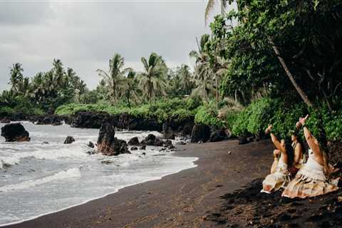 How was hawaiian music made?