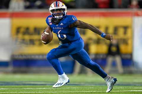 Illinois vs. Kansas prediction: College football picks, odds