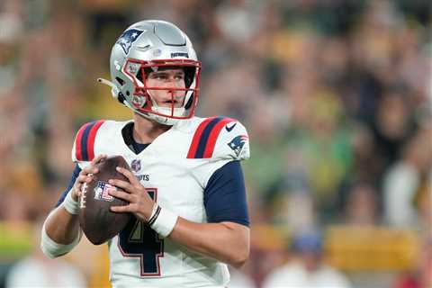 Patriots end drama-filled backup quarterback battle