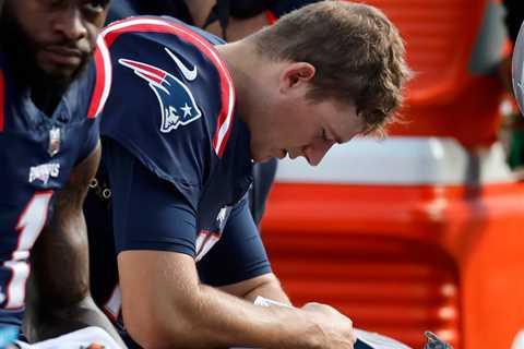 Mac Jones benched again as Patriots season spirals with historic loss