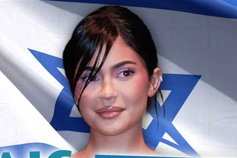 Jewish Orgs Support Kylie Jenner for Deleted Israel Post, Shame Her Critics