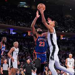 Mitchell Robinson ‘backed up his words’ in shutting down Spurs’ Victor Wembanyama