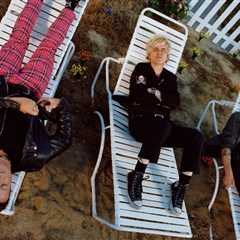 Green Day’s ‘The American Dream Is Killing Me’ Tops Rock & Alternative Airplay Chart