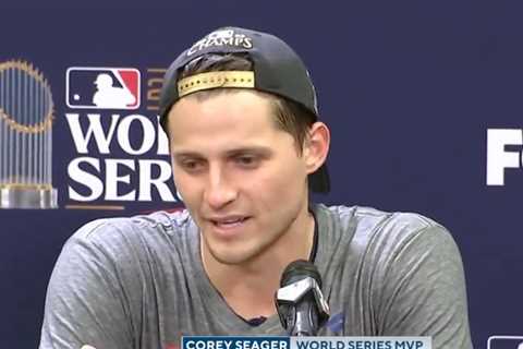 Corey Seager has awkward interaction with reporter after winning World Series MVP