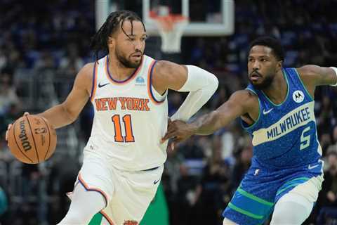 Jalen Brunson’s 45 points can’t save Julius Randle, Knicks from In-Season Tournament loss to Bucks