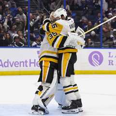 Goalie Tristan Jarry makes Penguins history with incredible goal