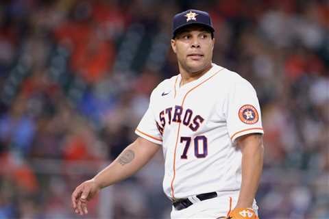 Mets sign former Astros reliever Andre Scrubb to aid bullpen depth