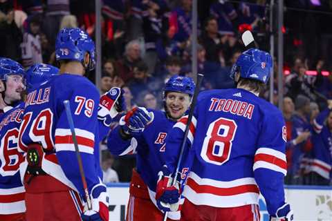 Artemi Panarin edges Rangers over Sharks with fifth-career hat trick